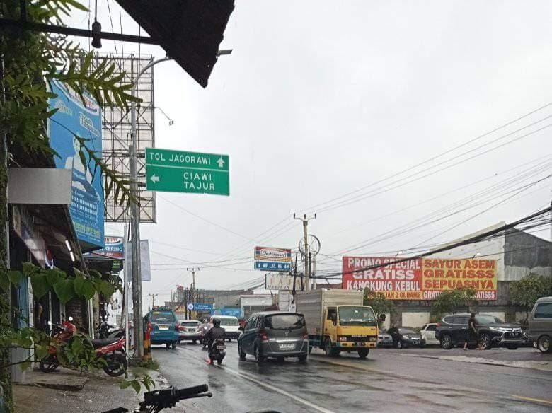Hujan di cisarua puncak