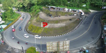 Warung-Tebing-Puncak Pass Jadi Magnet Wisatawan yang Melintas
